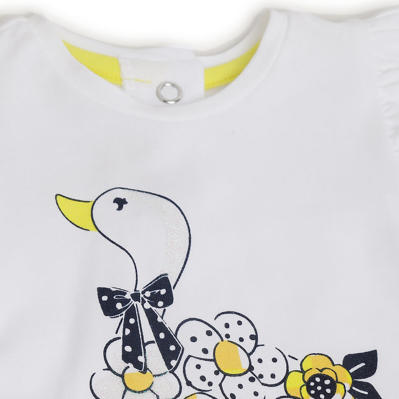 Girls White and Yellow Printed Outfit with Short Pants image number 4